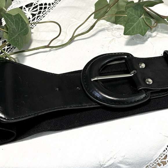 Black Stretch Cinch Belt, Size 34.5 x 3” - Picture 6 of 6